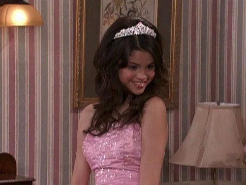 Wizards of Waverly Place Season 1 Episode 20 - Quinceañera