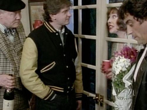 Lovejoy Season 5 Episode 1 - Pig in a Poke