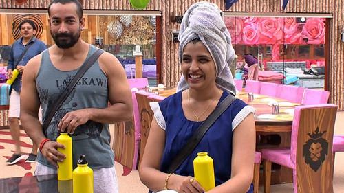 Bigg Boss Telugu Season 2 Episode 2 - Day 1 in the House