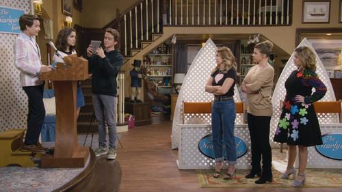 Fuller House Season 5 Episode 16 - The Nearlywed Game