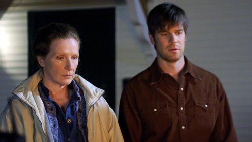 Six Feet Under Season 4 Episode 3 - Parallel Play