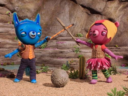 Tumble Leaf Season 4 Episode 12 - Knit Mitt / Maple's Stack-tacular Stone Stack