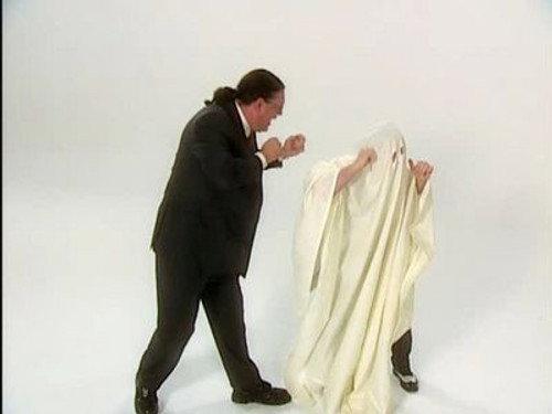 Penn & Teller: Bull! Season 1 Episode 1 - Talking to the Dead