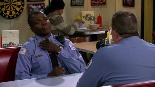 Mike & Molly Season 3 Episode 13 - Carl Gets a Roommate