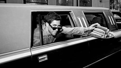 Saturday Night Live Season 49 Episode 20 - May 18 - Jake Gyllenhaal