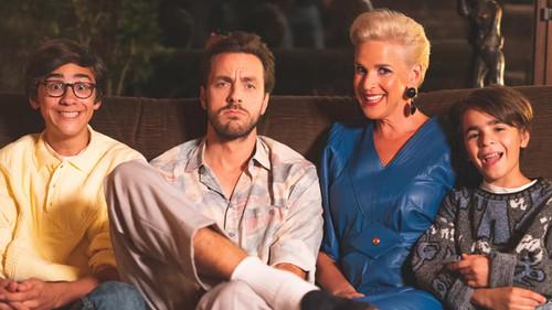 Background image for Tine Embrechts (1987)