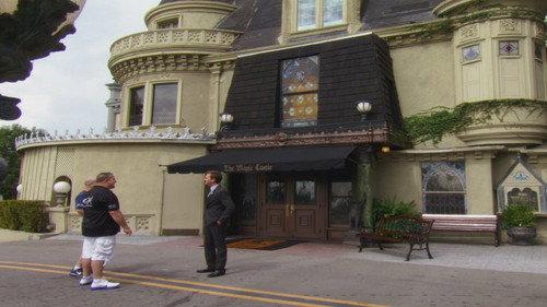 Tanked Season 2 Episode 13 - Love Is an Illusion