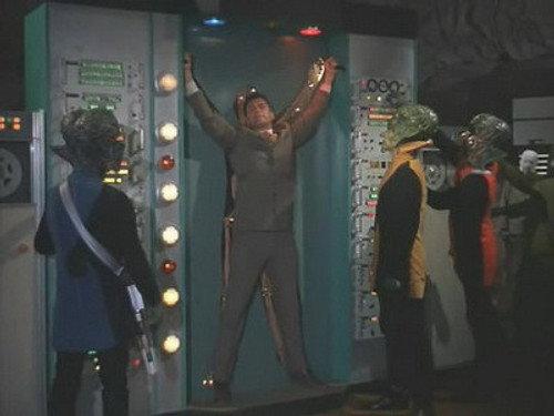 The Time Tunnel Season 1 Episode 29 - Raiders from Outer Space