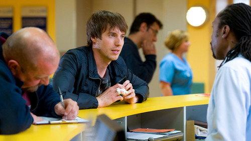 Casualty Season 28 Episode 9 - Love Hurts