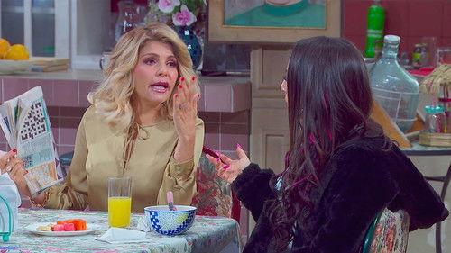 Se rentan cuartos Season 4 Episode 8 - El exorcismo