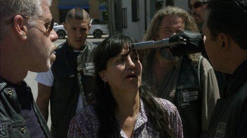 Sons of Anarchy Season 3 Episode 12 - June Wedding