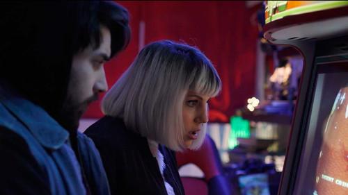 Bajo la Red Season 1 Episode 4 - Episode 4