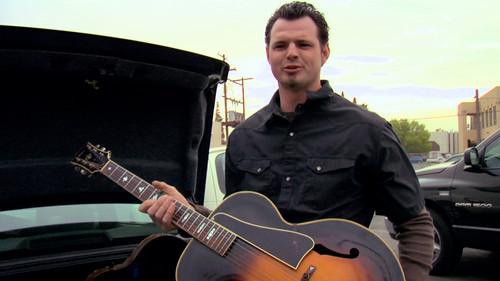 Pawn Stars Season 1 Episode 5 - Gangsters & Guitars