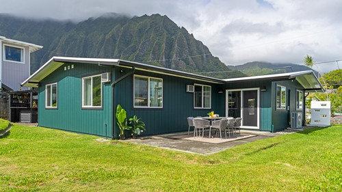 Renovation Aloha Season 2 Episode 5 - Surf Board House