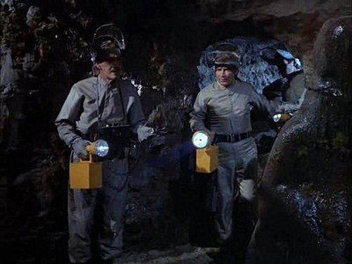 Voyage to the Bottom of the Sea Season 3 Episode 26 - Destroy Seaview!