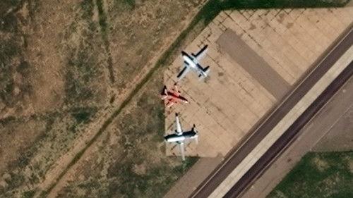 What on Earth? Season 6 Episode 8 - The King at Roswell