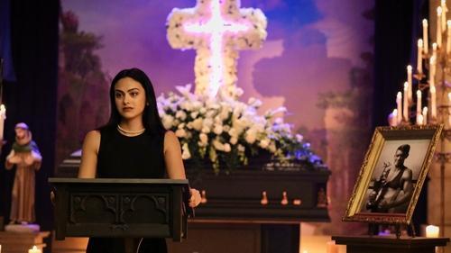 undefined Season 6 Episode 7 - Chapter One Hundred and Two: Death at a Funeral