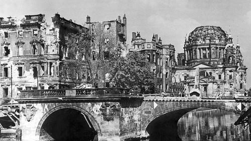 Berlin - Schicksalsjahre einer Stadt Season 6 Episode 1 - Episode 1