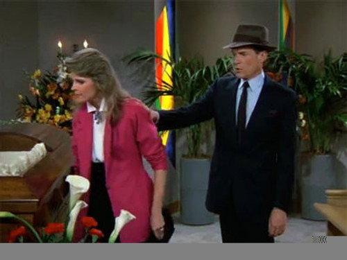 Murphy Brown Season 1 Episode 8 - And So He Goes