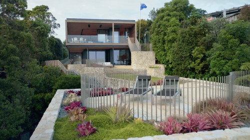 New Zealand's Best Homes with Phil Spencer Season 2 Episode 1 - Episode 1