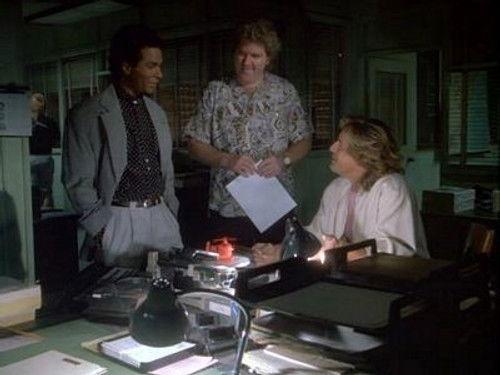 Miami Vice Season 5 Episode 16 - Victims of Circumstance