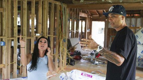 Renovation Aloha Season 1 Episode 3 - House Held Up by Car Jacks