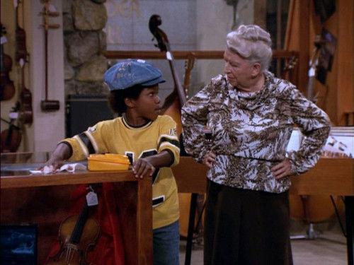 Mork & Mindy Season 1 Episode 4 - Mork Runs Away