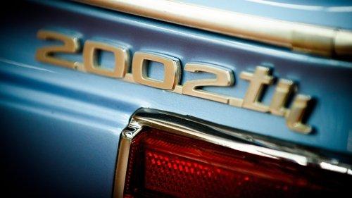 Wheeler Dealers Season 12 Episode 4 - BMW 2002TII