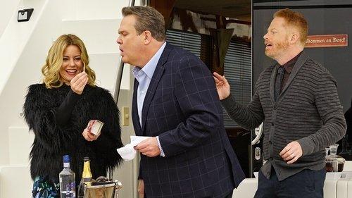 Modern Family Season 8 Episode 12 - Do You Believe In Magic