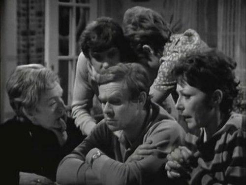 Taková normální rodinka Season 1 Episode 7 - Episode 7