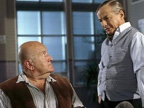 Die Rosenheim-Cops Season 4 Episode 14 - Bettgeflüster