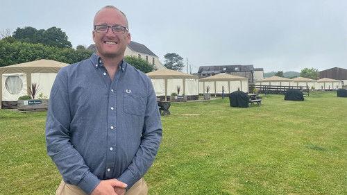 Four in a Bed Season 26 Episode 2 - Three Cliffs Bay Holiday Park