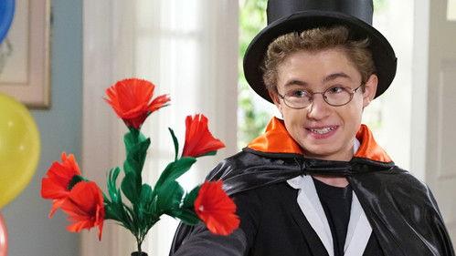 The Goldbergs Season 3 Episode 19 - Magic Is Real