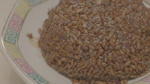 Solitary Gourmet Original Broadcast Season 1 Episode 1 - Sharing a table