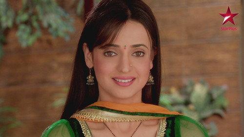 Iss Pyaar Ko Kya Naam Doon? Season 11 Episode 6 - A Model Humiliates Khushi