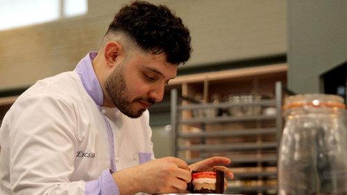 Bake Off: The Professionals Season 8 Episode 7 - Petit Gâteaux & Hanging Showpieces