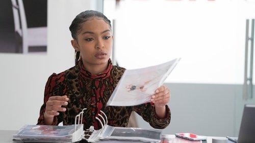 grown-ish Season 1 Episode 8 - Erase Your Social