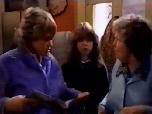 EastEnders Season 1 Episode 5 - 5