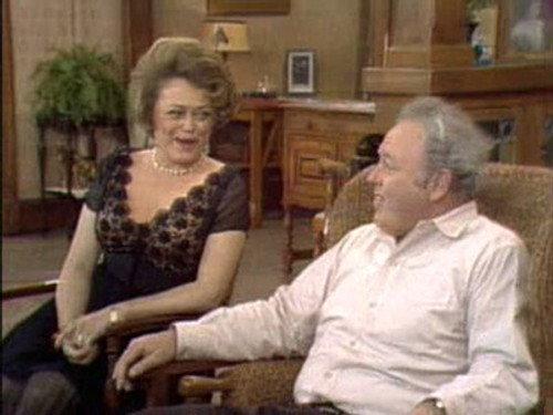 All in the Family Season 3 Episode 6 - Edith Flips Her Wig