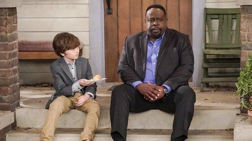 The Neighborhood Season 1 Episode 20 - Welcome to the Repass