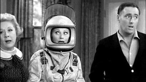 The Lucy Show Season 1 Episode 6 - Lucy Becomes an Astronaut