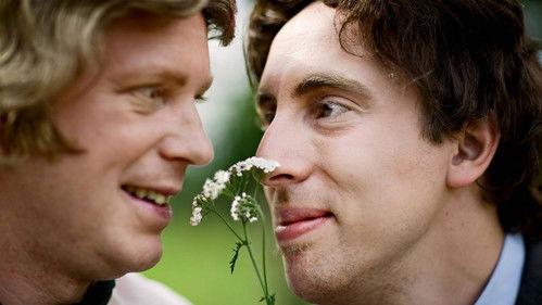 Grotesco Season 1 Episode 8 - Lång dags färd mot skratt