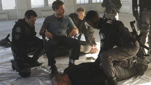 Flashpoint Season 5 Episode 10 - A World Of Their Own
