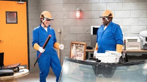 The Neighborhood Season 8 Episode 16 - Welcome to the Breaking Point