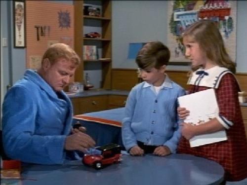 Family Affair Season 4 Episode 1 - No Uncle Is an Island