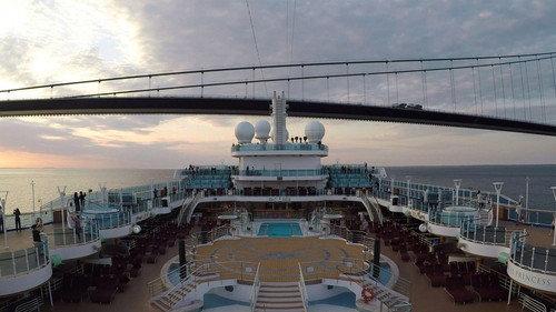 Mighty Cruise Ships Season 3 Episode 3 - Regal Princess