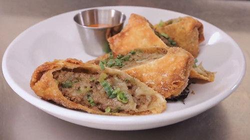 Diners, Drive-Ins and Dives Season 52 Episode 12 - Triple D Nation: Dining Done Right