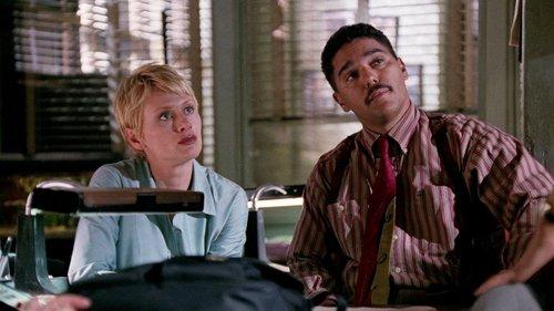 NYPD Blue Season 7 Episode 3 - The Man with Two Right Shoes