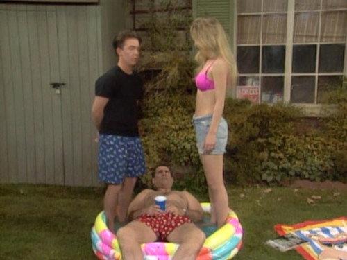 Married... with Children Season 5 Episode 21 - You Better Shop Around (1)