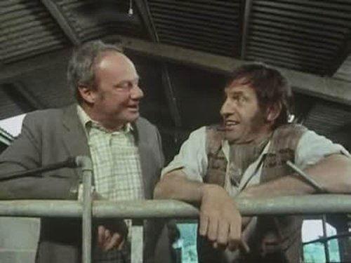 The Fall and Rise of Reginald Perrin Season 2 Episode 2 - Elizabeth's New Admirer